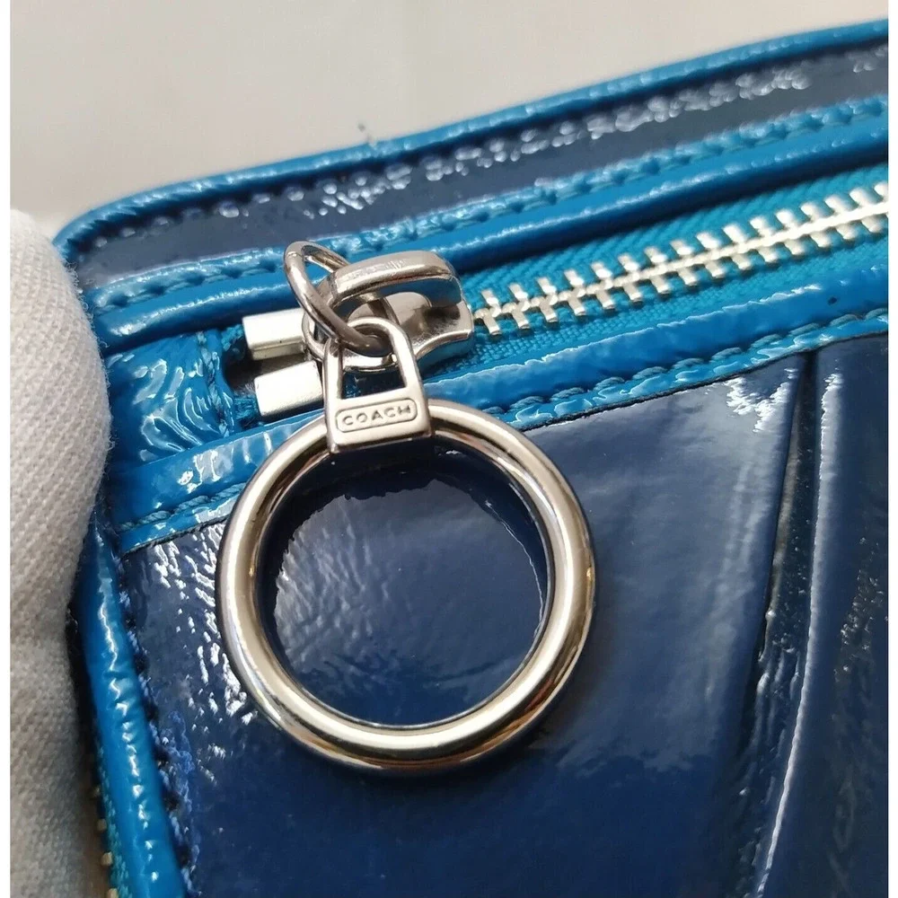 Coach Poppy Blue Patent Leather Zip Around Credit Card Wristlet Wallet